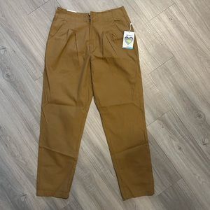 Stylish Forever 21 Gold Linen Pants – Flat-Front, Size Large